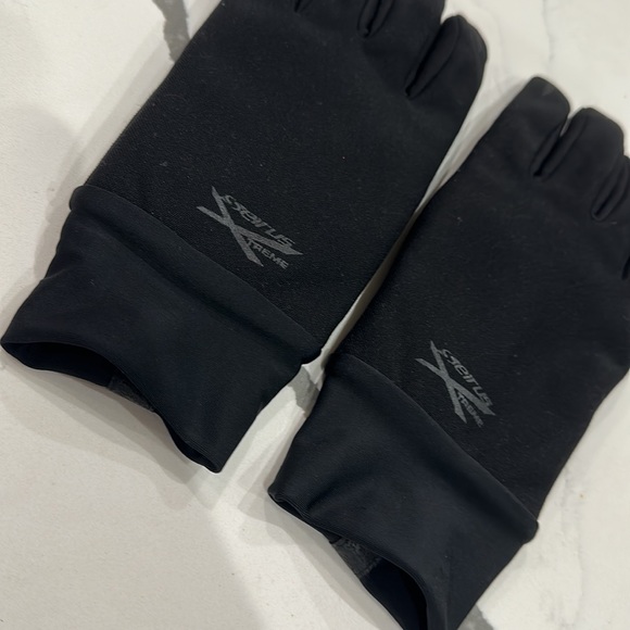Seirus Innovation Soundtouch Gloves 🧤 Waterproof & Breathable - Picture 6 of 9